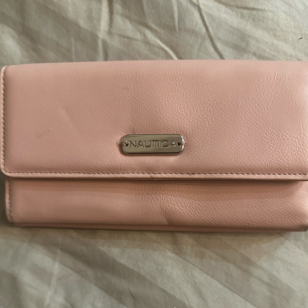 Nautica women’s pink wallet